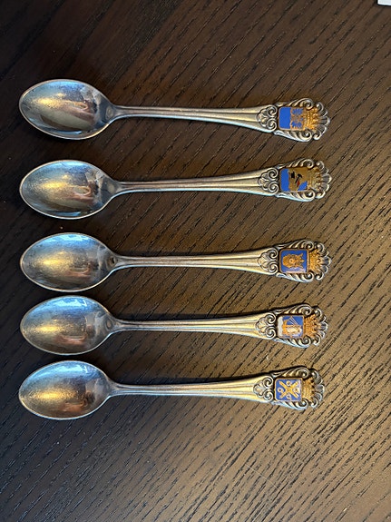 Product image 1 of 2