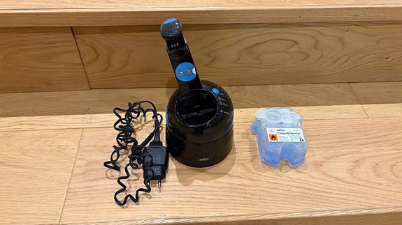 Product image 1 of 2
