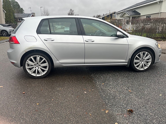 Volkswagen Golf VII