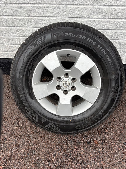Product image 1 of 2