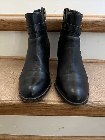 Product image 1 of 8