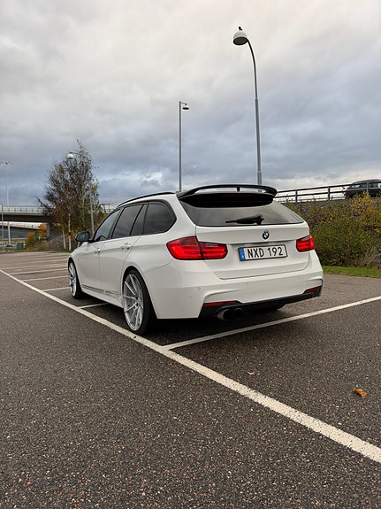 BMW 320d 4 of 18