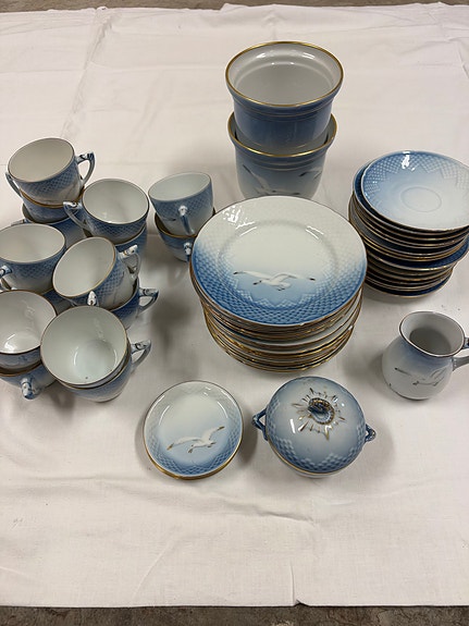 Product image 1 of 8