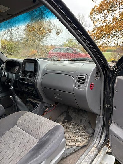 Nissan Navara 12 of 17