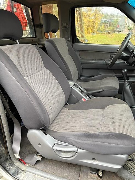 Nissan Navara 11 of 17