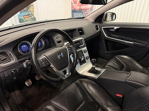 Volvo S60 8 of 14