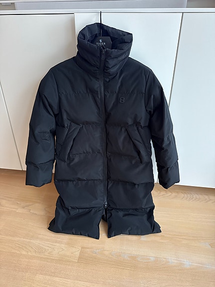 Product image 1 of 8