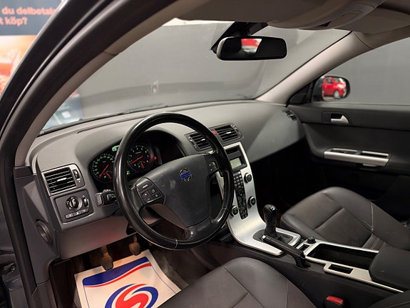Volvo V50 10 of 25