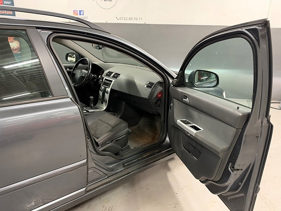 Volvo V50 15 of 25