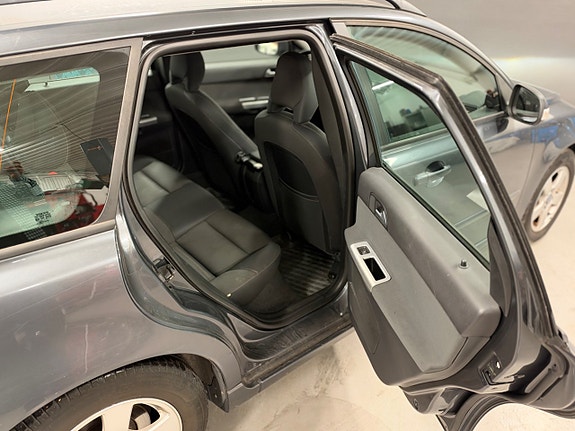 Volvo V50 14 of 25