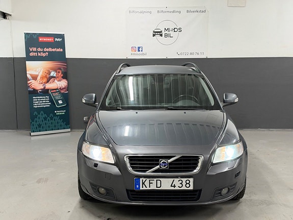 Volvo V50 4 of 25