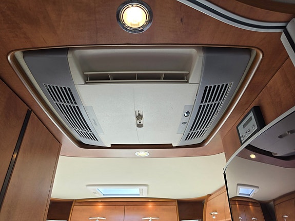 Carthago CHIC C-LINE T-PLUS 4.8 14 of 14