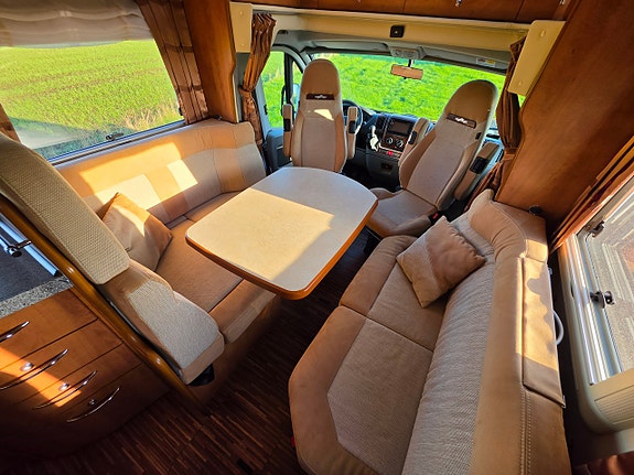 Carthago CHIC C-LINE T-PLUS 4.8 9 of 14