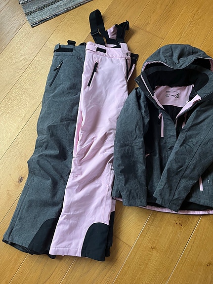 Product image 1 of 4