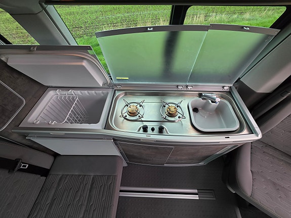 Volkswagen California Ocean 7 of 13