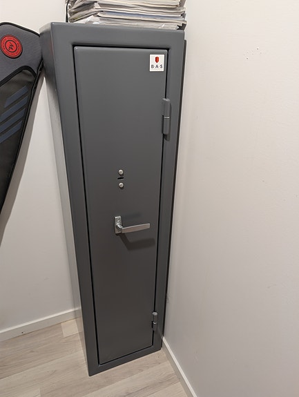 Product image 1 of 3
