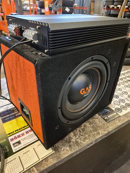 Product image 1 of 3