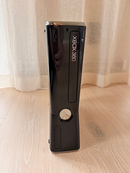 Product image 1 of 4