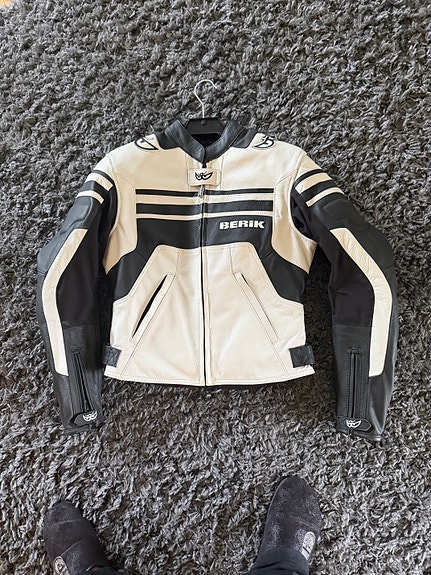 Product image 1 of 3