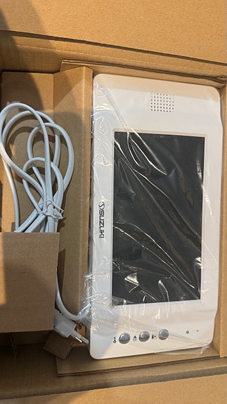 Product image 1 of 2