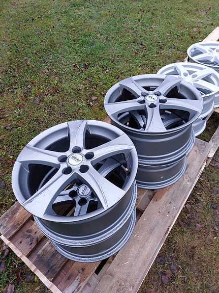 Product image 1 of 4