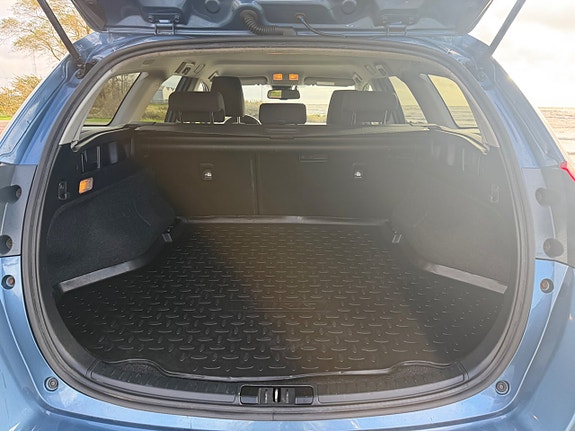 Toyota Auris 12 of 13