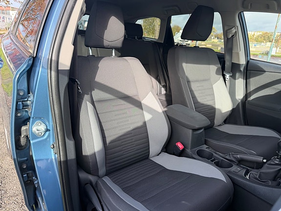 Toyota Auris 11 of 13