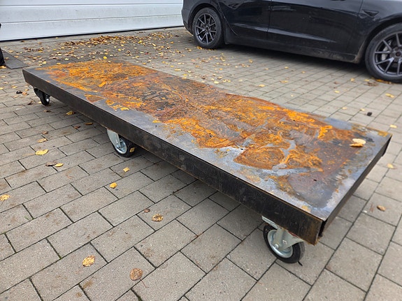 Product image 1 of 2