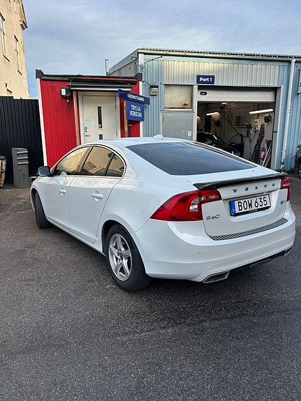 Volvo S60 3 of 8