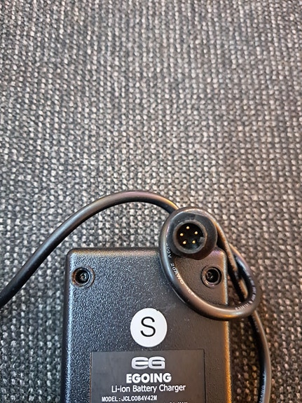 Product image 1 of 2