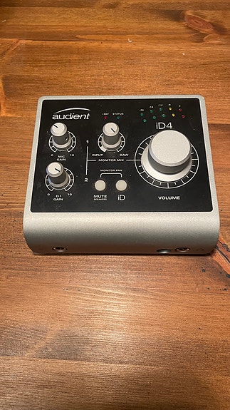 Product image 1 of 4