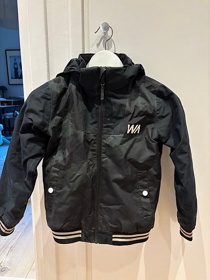 Product image 1 of 4