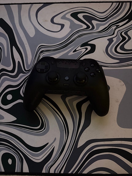 Product image 1 of 4