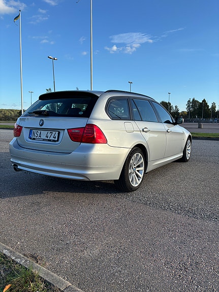 BMW 320d 4 of 10
