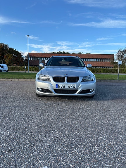 BMW 320d 2 of 10