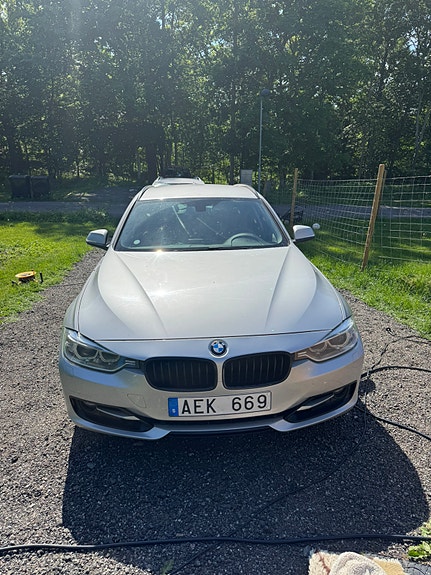 BMW 328i 4 of 10