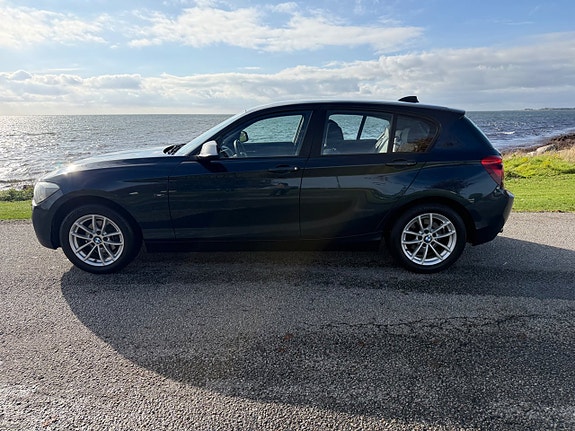 BMW 118d 2 of 12