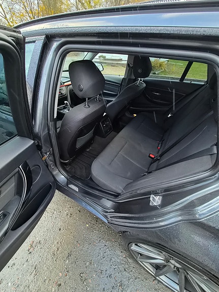 BMW 320d 7 of 8