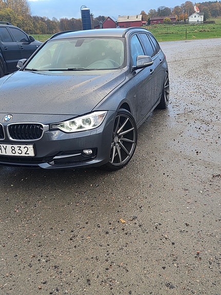 BMW 320d 3 of 8