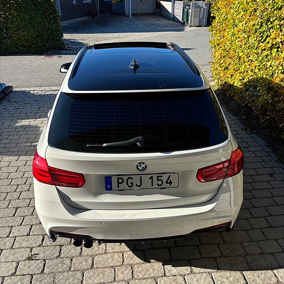 BMW 320d 4 of 15