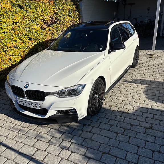 BMW 320d 2 of 15
