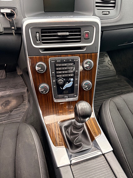 Volvo S60 6 of 9