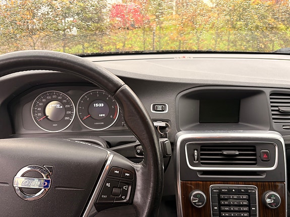 Volvo S60 5 of 9