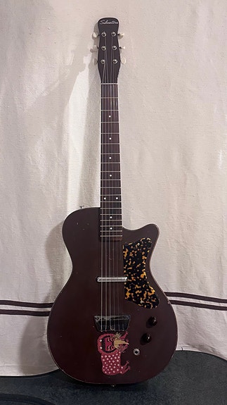 Product image 1 of 10