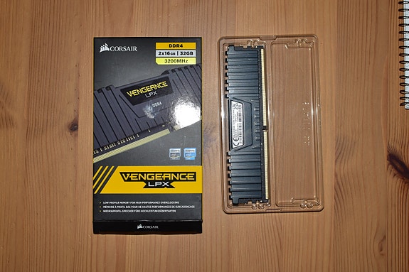 Product image 1 of 3