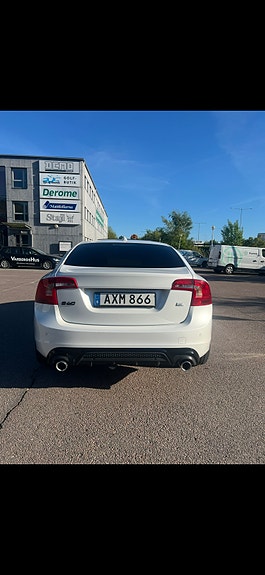 Volvo S60 5 of 9