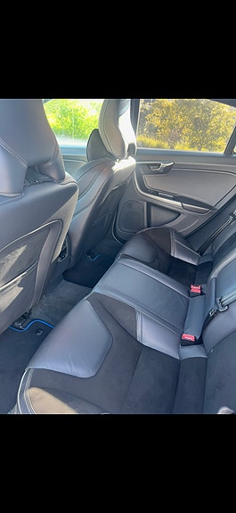 Volvo S60 7 of 9