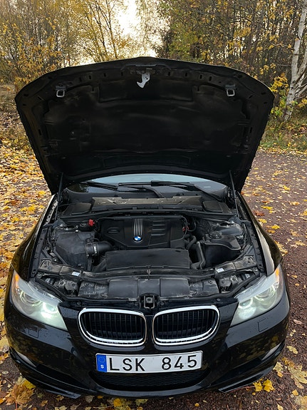 BMW 320d 5 of 8