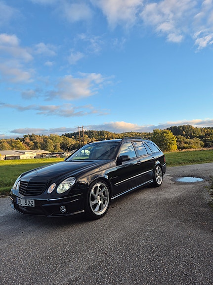 Mercedes-Benz E 55 AMG