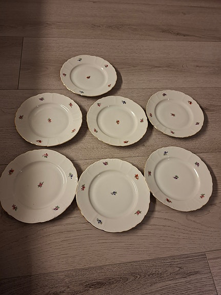 Vintage fat blommor guldkant